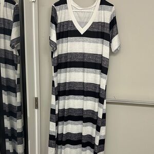 Striped V-Neck Maxi Dress in Black and White